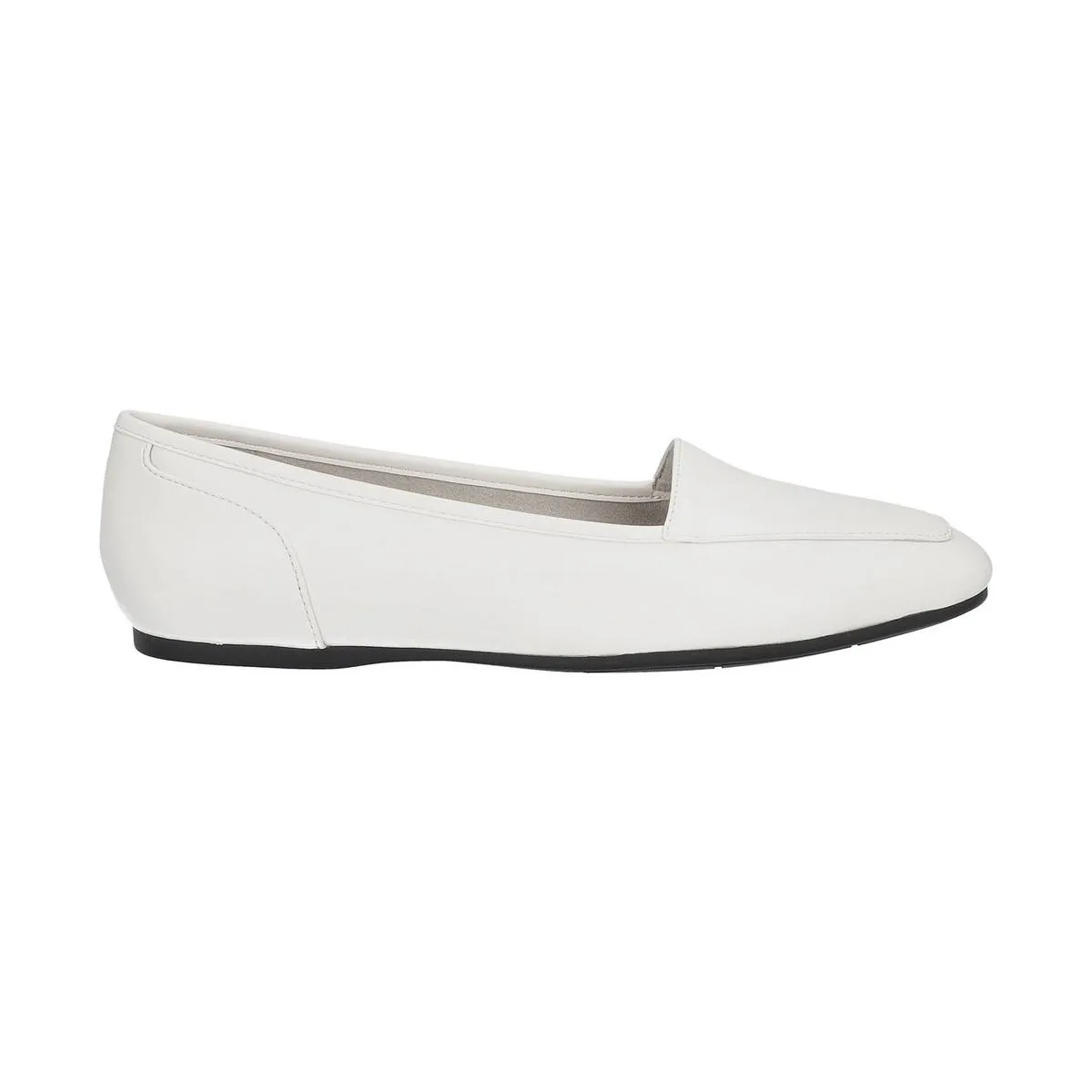Easy Street Womens Thrill Faux Leather Loafers