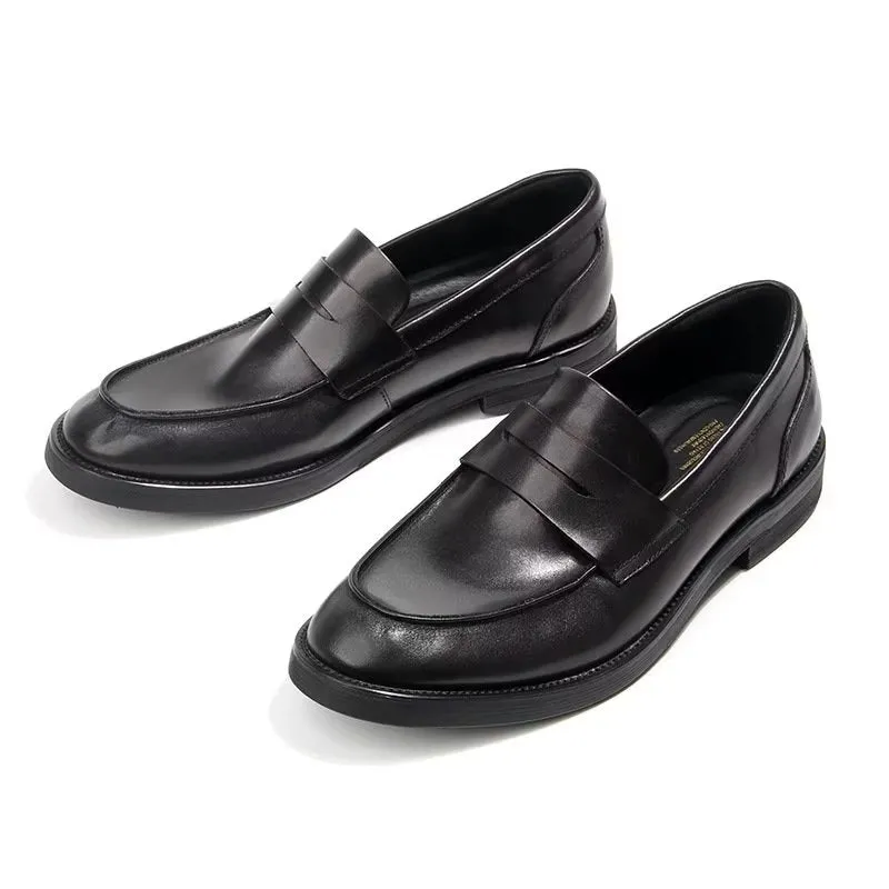 Elegance Unveiled: Veltique Loafers