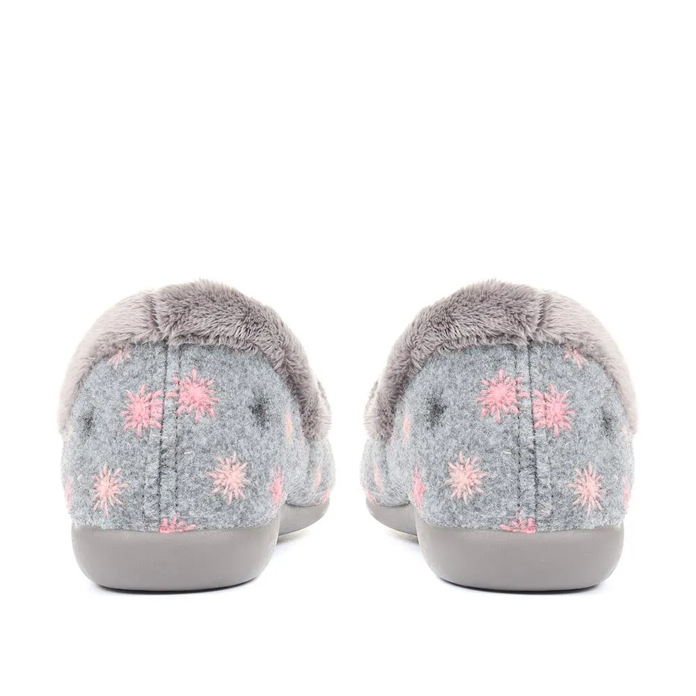 Embroidered Slippers - KOY34003 / 320 479